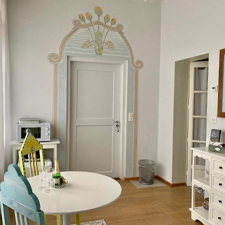 Lovely Studio In A Villa From 18Th Century Thun Exterior foto