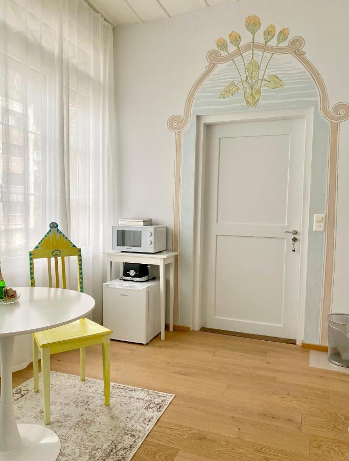 Lovely Studio In A Villa From 18Th Century Thun Exterior foto